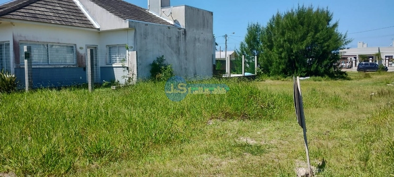 TERRENO: 2ª foto da galeria de imagens do imóvel