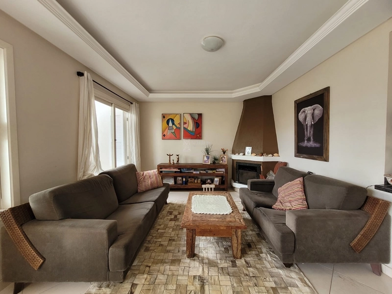EXCELENTE CASA COM PISCINA: 23ª foto da galeria de imagens do imóvel