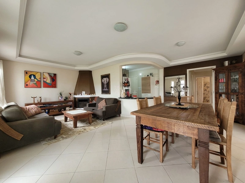 EXCELENTE CASA COM PISCINA: 20ª foto da galeria de imagens do imóvel