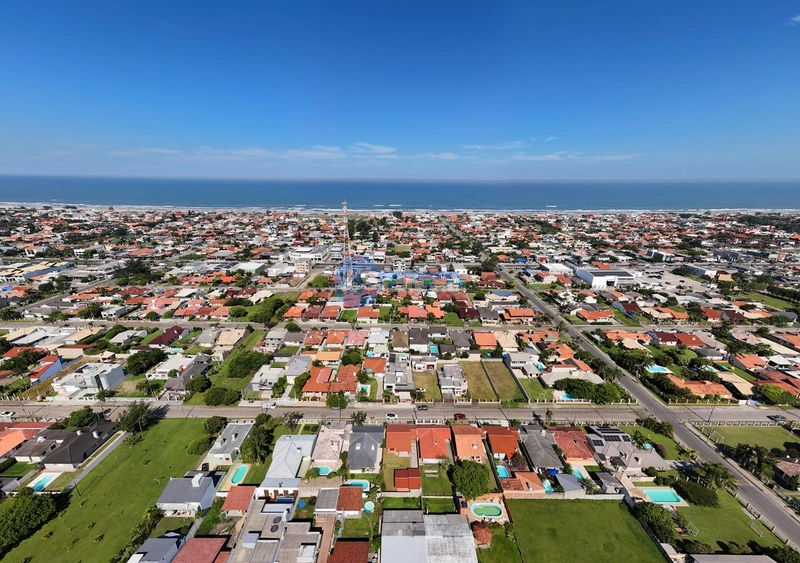 EXCELENTE CASA DE PRAIA COM PISCINA: 3ª foto da galeria de imagens do imóvel