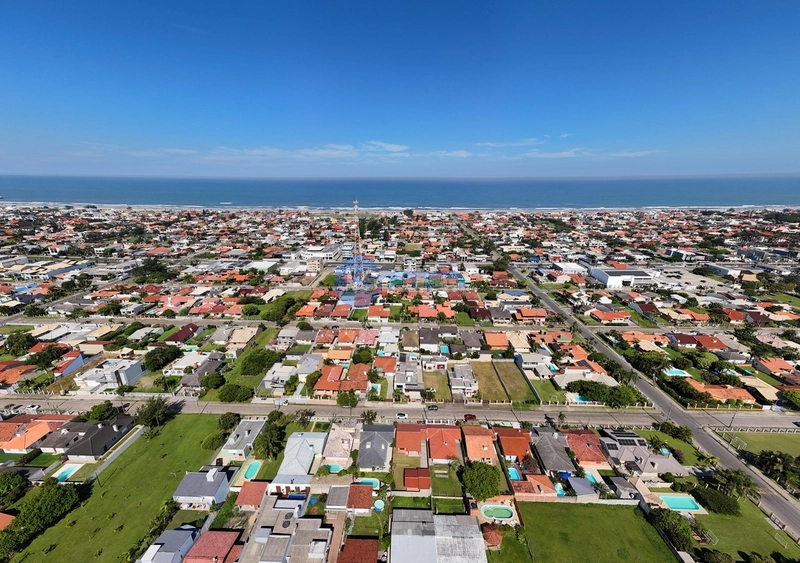 EXCELENTE CASA DE PRAIA COM PISCINA: 1ª foto da galeria de imagens do imóvel