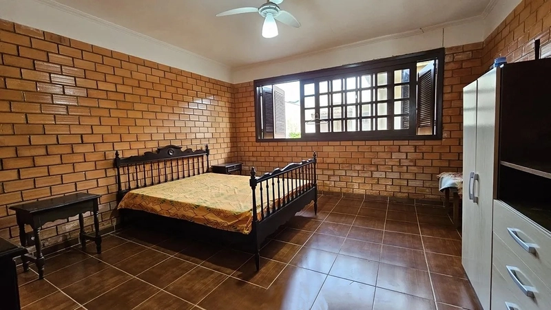 EXCELENTE CASA DE PRAIA PRÓXIMA AO MAR : 2ª foto da galeria de imagens do imóvel