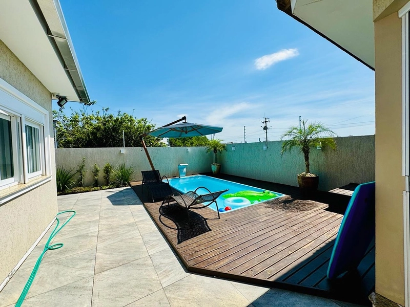 EXCELENTE CASA COM PISCINA: 12ª foto da galeria de imagens do imóvel