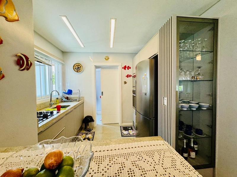 EXCELENTE CASA COM PISCINA: 6ª foto da galeria de imagens do imóvel