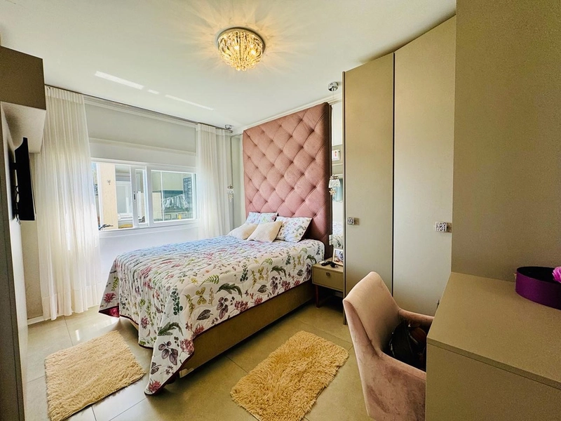 EXCELENTE CASA COM PISCINA: 9ª foto da galeria de imagens do imóvel