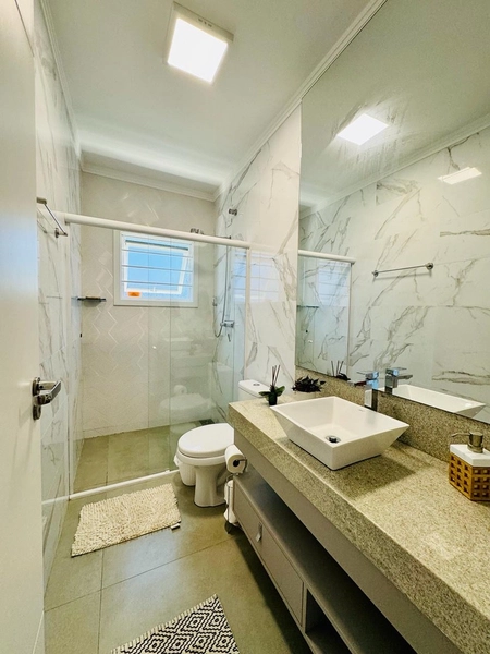 EXCELENTE CASA COM PISCINA: 8ª foto da galeria de imagens do imóvel