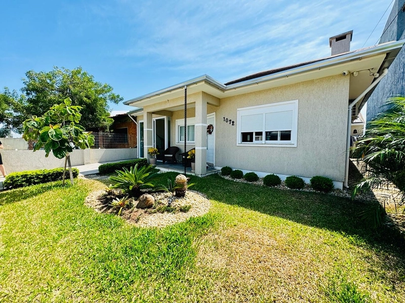 EXCELENTE CASA COM PISCINA: 2ª foto da galeria de imagens do imóvel