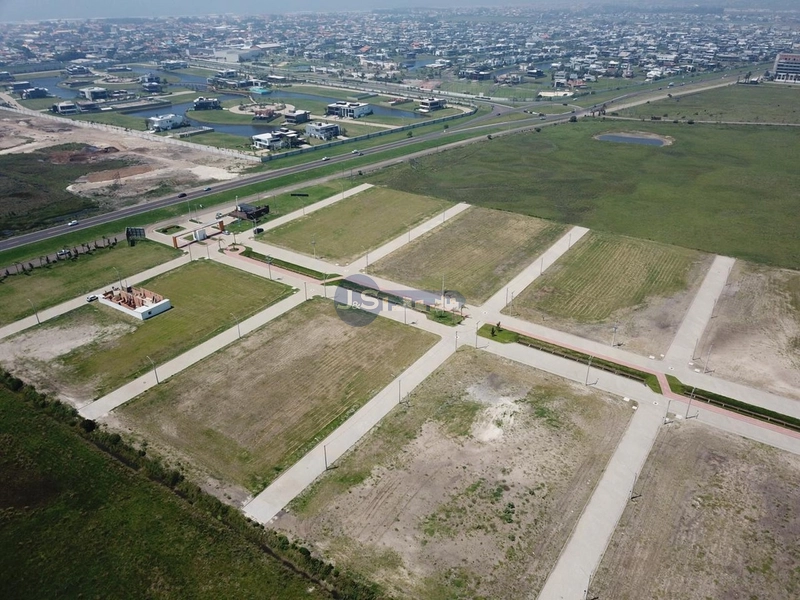 TERRENO EM BAIRRO PLANEJADO: 3ª foto da galeria de imagens do imóvel