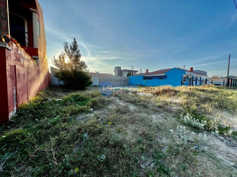 Excelente Terreno Beira Mar: 4ª foto da galeria de imagens do imóvel