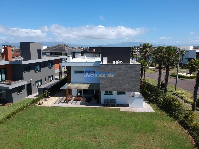 EXCELENTE CASA EM CONDOMÍNIO FECHADO: 5ª foto da galeria de imagens do imóvel