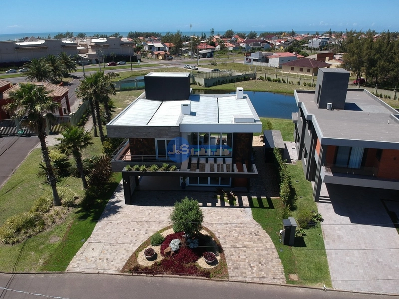 EXCELENTE CASA EM CONDOMÍNIO FECHADO: 3ª foto da galeria de imagens do imóvel