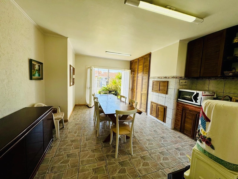 EXCELENTE CASA DE PRAIA EM LAJE PRÓXIMA AO MAR: 20ª foto da galeria de imagens do imóvel