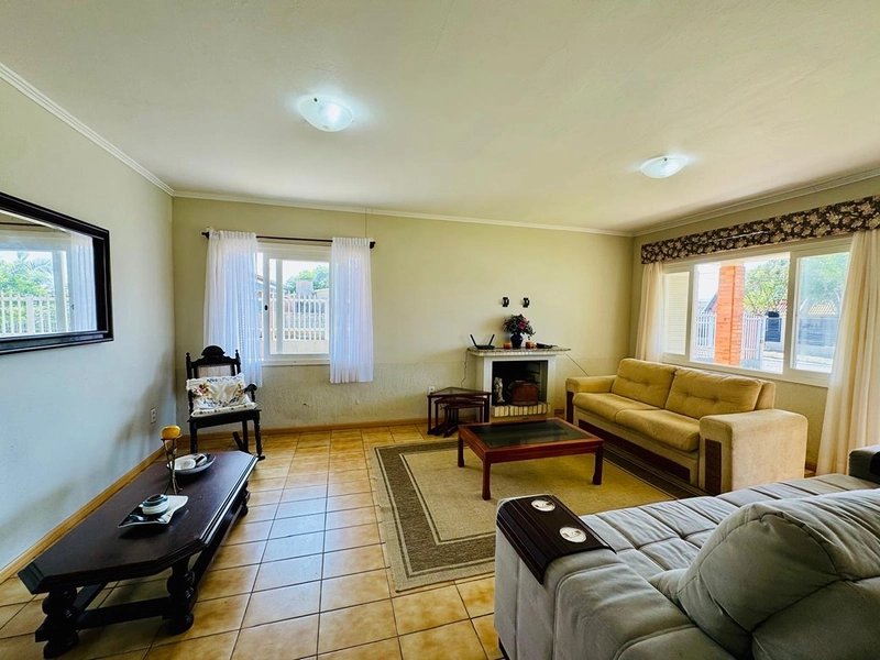 EXCELENTE CASA DE PRAIA EM LAJE PRÓXIMA AO MAR: 8ª foto da galeria de imagens do imóvel