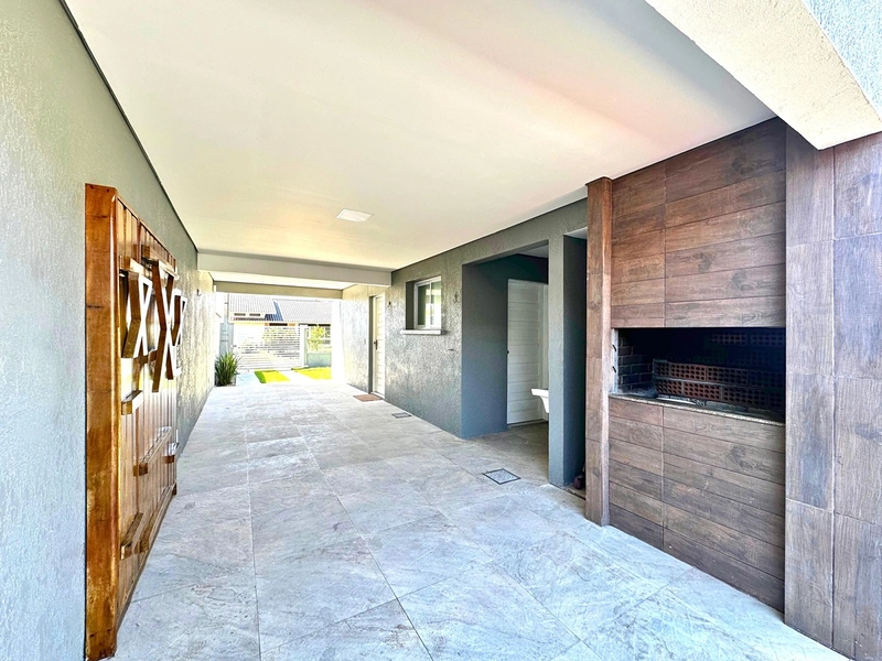 CASA DE PRAIA COM PISCINA: 8ª foto da galeria de imagens do imóvel