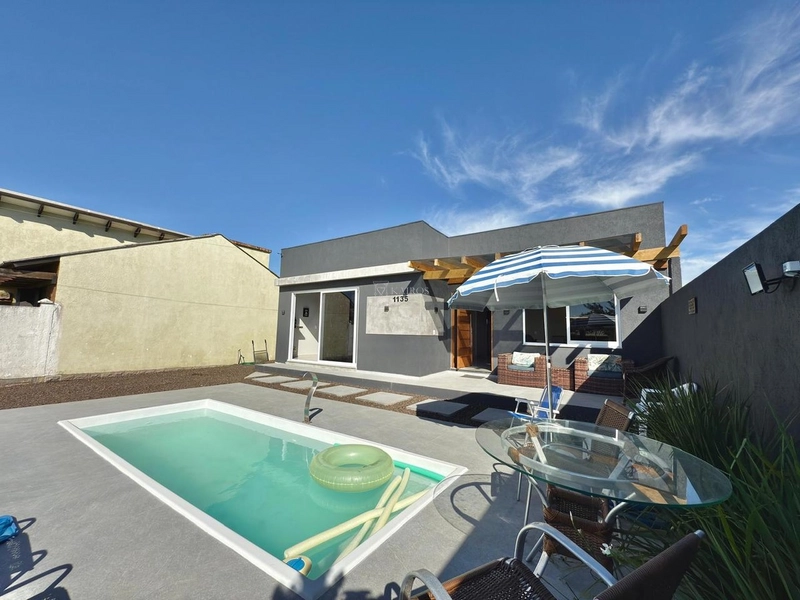 CASA DE PRAIA COM PISCINA: 21ª foto da galeria de imagens do imóvel