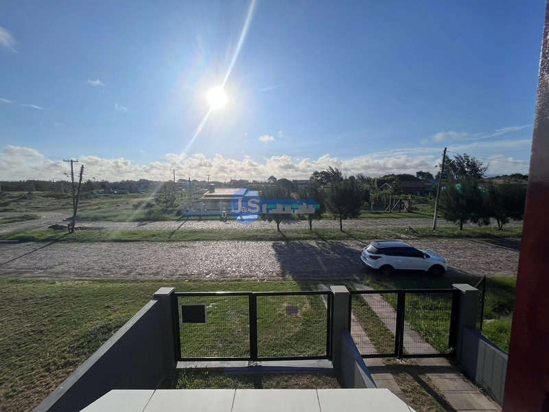 Dúplex em Presidente Imbé: 5ª foto da galeria de imagens do imóvel