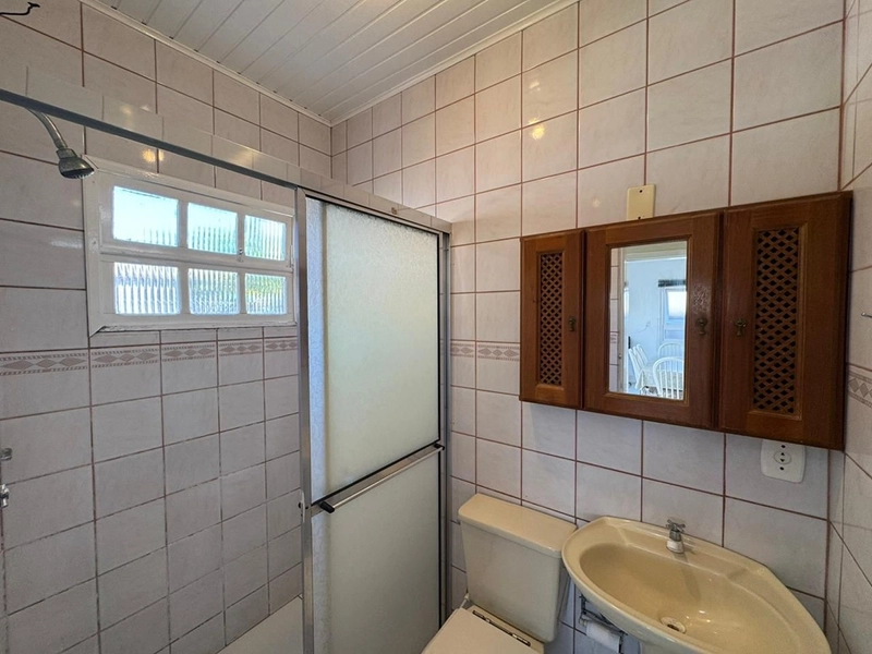 EXCELENTE CASA DE PRAIA UMA QUADRA DO MAR: 7ª foto da galeria de imagens do imóvel