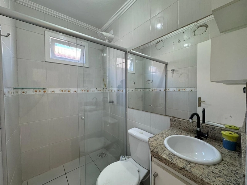 EXCELENTE CASA DE PRAIA UMA QUADRA DO MAR: 2ª foto da galeria de imagens do imóvel