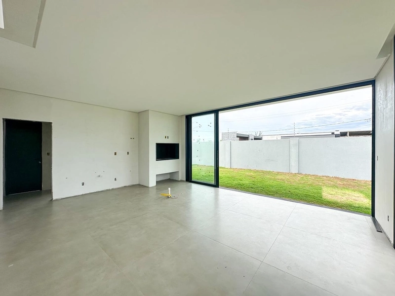 EXCELENTE CASA ALTO PADRÃO EM CONDOMÍNIO: 4ª foto da galeria de imagens do imóvel