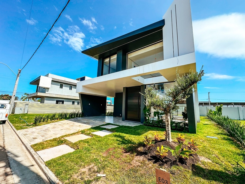 EXCELENTE CASA ALTO PADRÃO EM CONDOMÍNIO: 2ª foto da galeria de imagens do imóvel