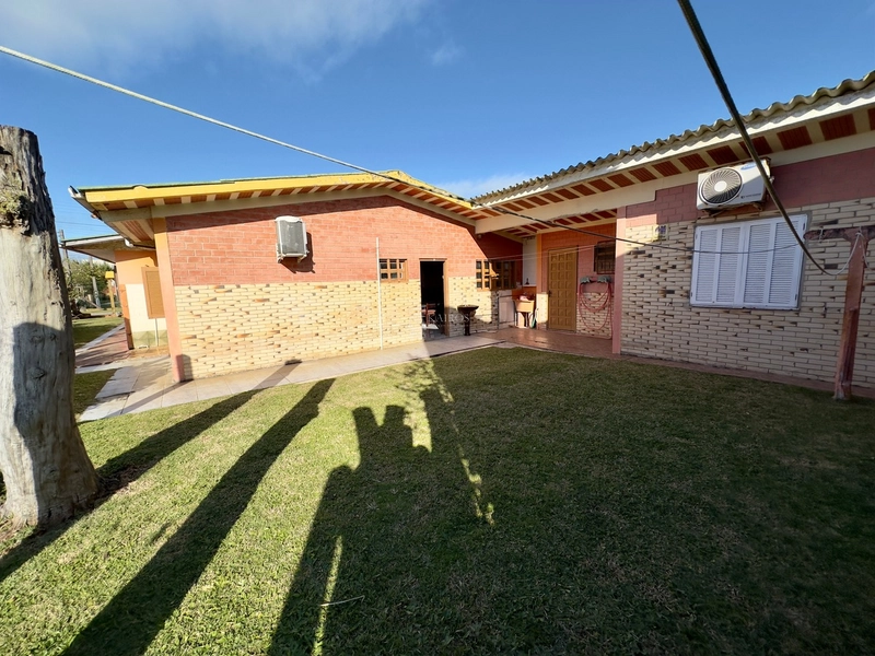 CASA DE PRAIA PROXÍMA AO MAR: 3ª foto da galeria de imagens do imóvel