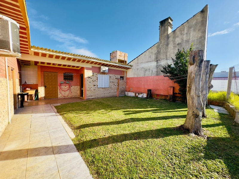 CASA DE PRAIA PROXÍMA AO MAR: 1ª foto da galeria de imagens do imóvel