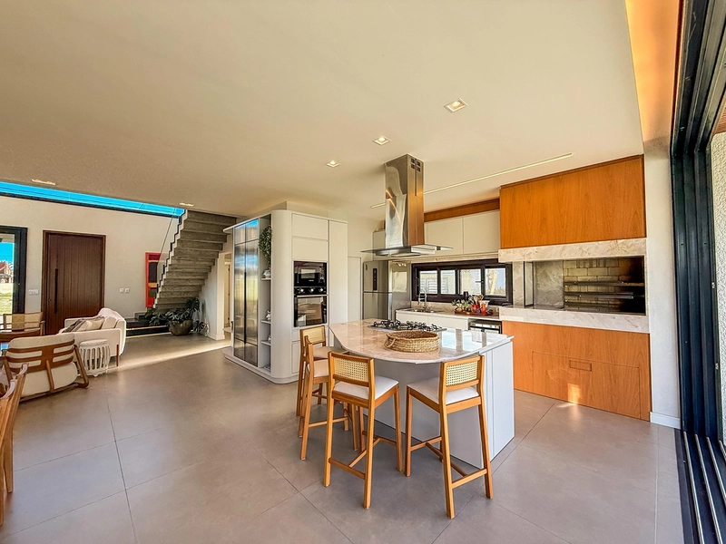 EXCELENTE CASA ALTO PADRÃO EM CONDOMÍNIO FECHADO: 8ª foto da galeria de imagens do imóvel