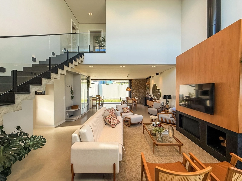 EXCELENTE CASA ALTO PADRÃO EM CONDOMÍNIO FECHADO: 2ª foto da galeria de imagens do imóvel