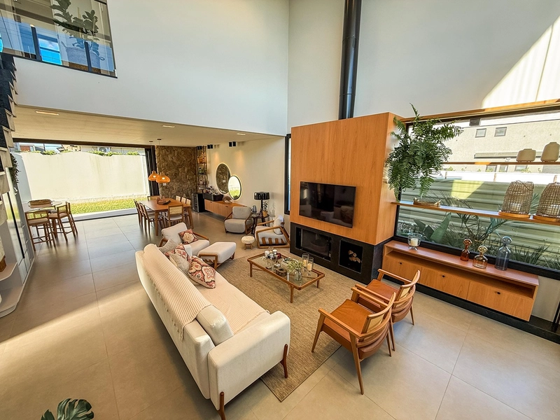 EXCELENTE CASA ALTO PADRÃO EM CONDOMÍNIO FECHADO: 4ª foto da galeria de imagens do imóvel