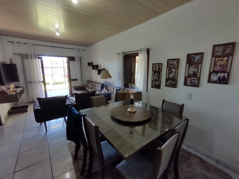 Casa de praia em região de moradores: 3ª foto da galeria de imagens do imóvel