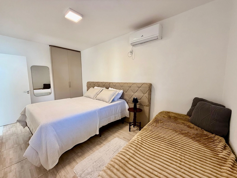 EXCELENTE CASA DE PRAIA PRÓXIMA AO MAR COM PISCINA: 6ª foto da galeria de imagens do imóvel