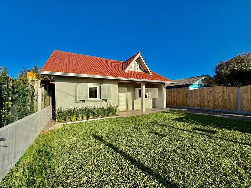 EXCELENTE CASA DE PRAIA PRÓXIMA AO MAR COM PISCINA: 33ª foto da galeria de imagens do imóvel