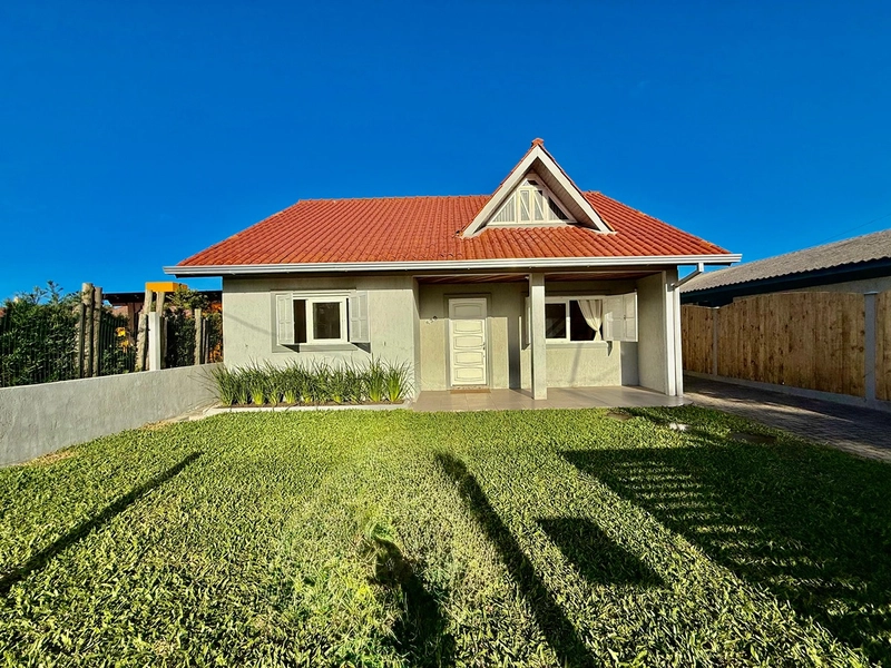 EXCELENTE CASA DE PRAIA PRÓXIMA AO MAR COM PISCINA: 32ª foto da galeria de imagens do imóvel