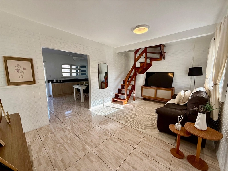 EXCELENTE CASA DE PRAIA PRÓXIMA AO MAR COM PISCINA: 29ª foto da galeria de imagens do imóvel