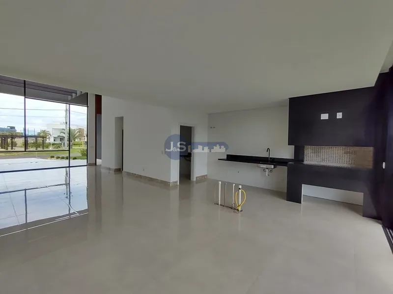 MAGNÍFICA CASA CEM CONDOMINIO COM FUNDO PARA O LAGO: 5ª foto da galeria de imagens do imóvel