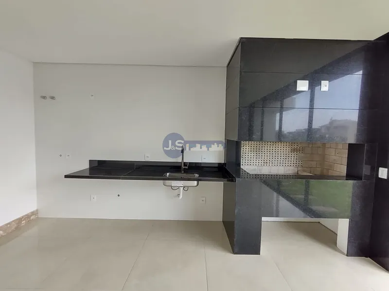 MAGNÍFICA CASA CEM CONDOMINIO COM FUNDO PARA O LAGO: 10ª foto da galeria de imagens do imóvel