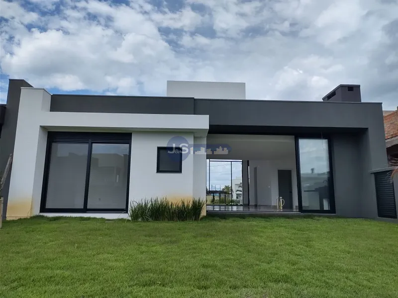 MAGNÍFICA CASA CEM CONDOMINIO COM FUNDO PARA O LAGO: 24ª foto da galeria de imagens do imóvel