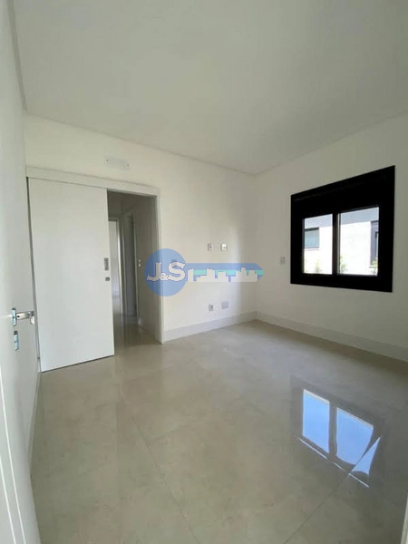 MAGNÍFICA CASA CEM CONDOMINIO COM FUNDO PARA O LAGO: 41ª foto da galeria de imagens do imóvel