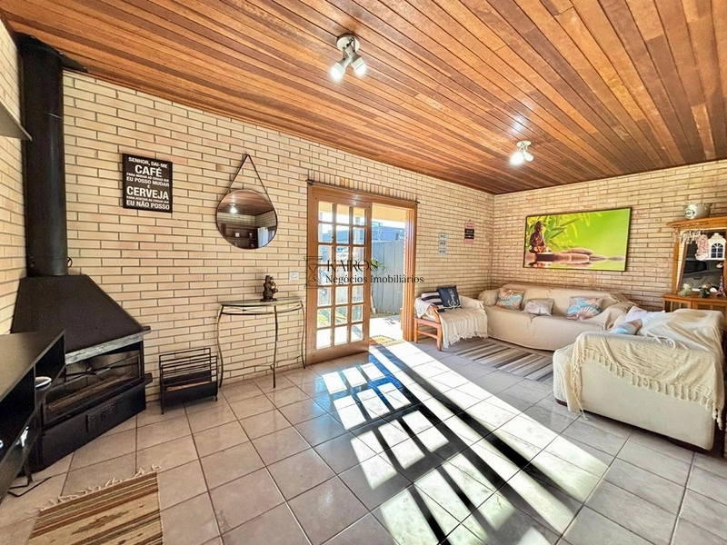EXCELENTE CASA DE PRAIA PRÓXIMA AO MAR COM PISCINA: 27ª foto da galeria de imagens do imóvel