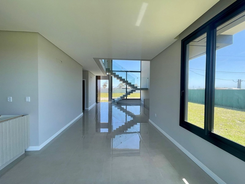 EXCELENTE CASA ALTO PADRÃO BEIRA LAGO : 6ª foto da galeria de imagens do imóvel