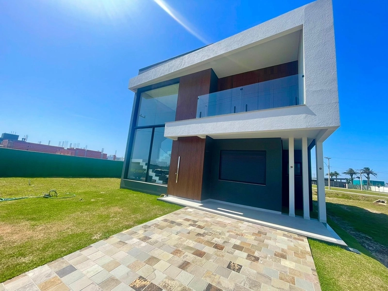 EXCELENTE CASA ALTO PADRÃO BEIRA LAGO : 2ª foto da galeria de imagens do imóvel