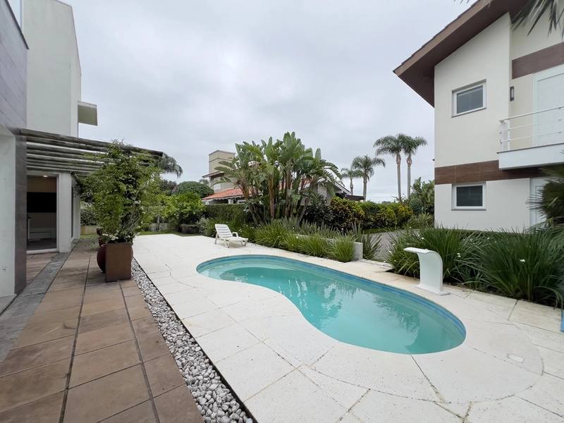 EXCELENTE CASA ALTO PADRÃO COM PISCINA : 30ª foto da galeria de imagens do imóvel