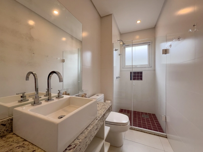 EXCELENTE CASA ALTO PADRÃO COM PISCINA : 28ª foto da galeria de imagens do imóvel