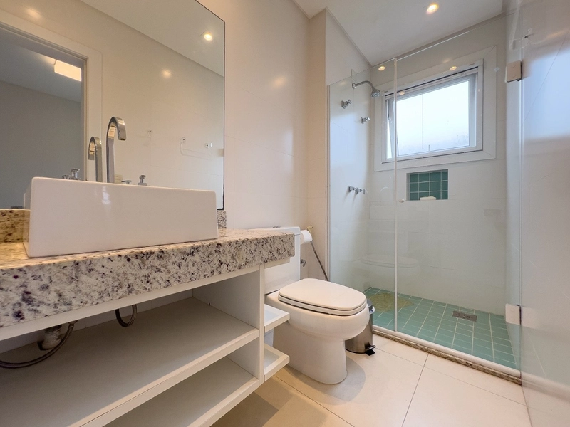 EXCELENTE CASA ALTO PADRÃO COM PISCINA : 32ª foto da galeria de imagens do imóvel