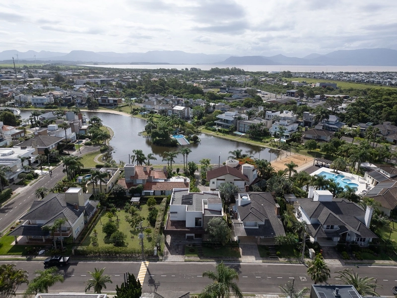 EXCELENTE CASA ALTO PADRÃO COM PISCINA : 13ª foto da galeria de imagens do imóvel