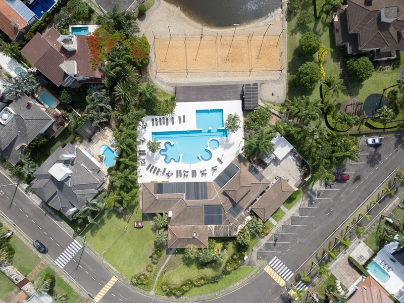 EXCELENTE CASA ALTO PADRÃO COM PISCINA : 8ª foto da galeria de imagens do imóvel