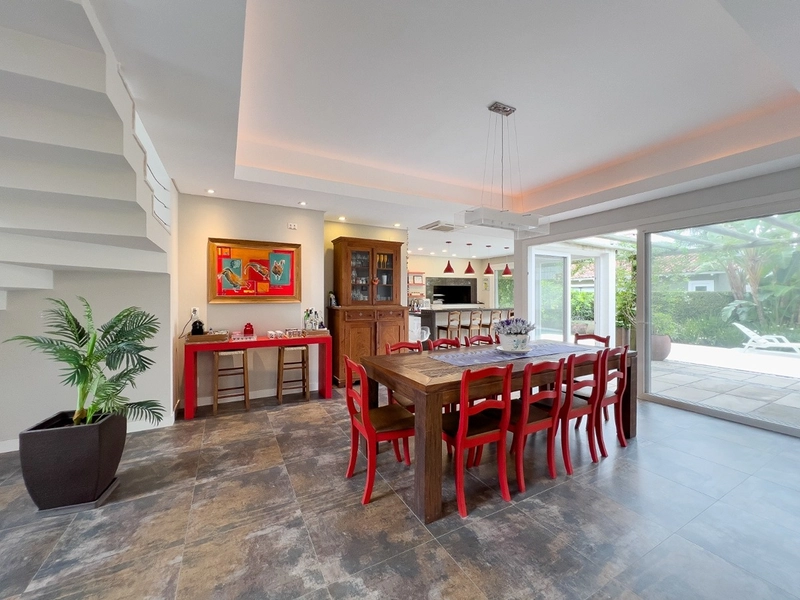 EXCELENTE CASA ALTO PADRÃO COM PISCINA : 7ª foto da galeria de imagens do imóvel