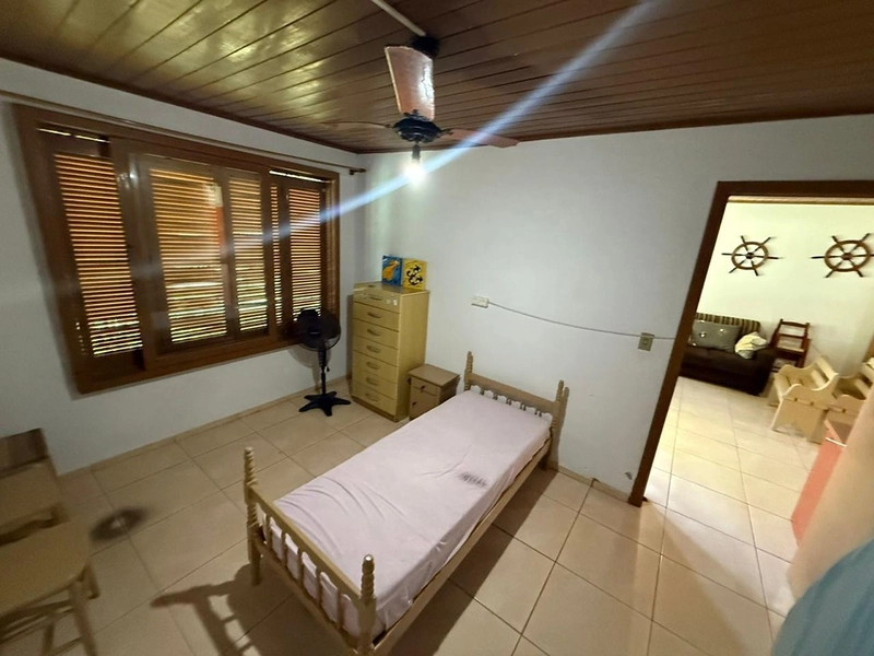 CASA PERTINHO DO MAR : 5ª foto da galeria de imagens do imóvel