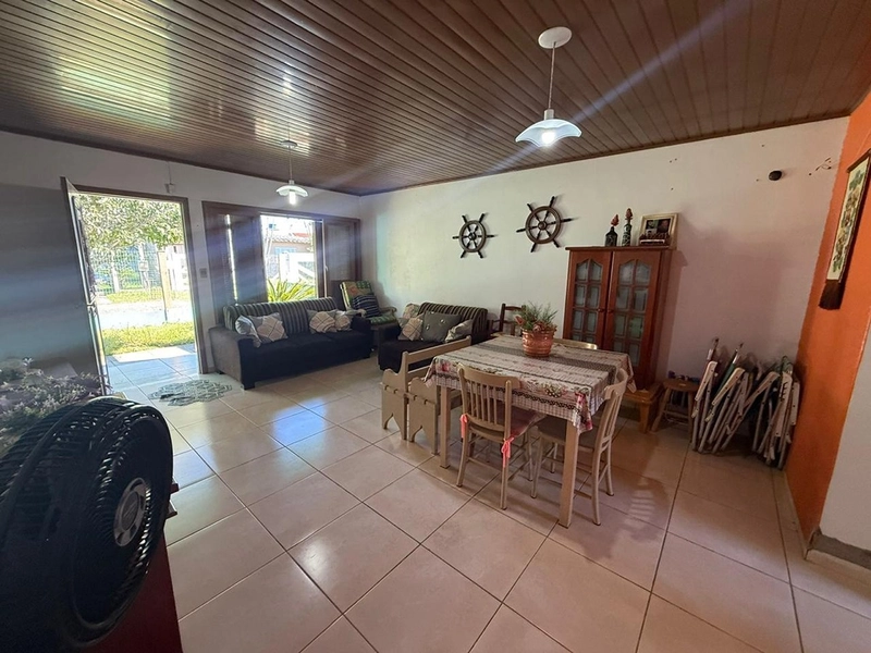 CASA PERTINHO DO MAR : 3ª foto da galeria de imagens do imóvel