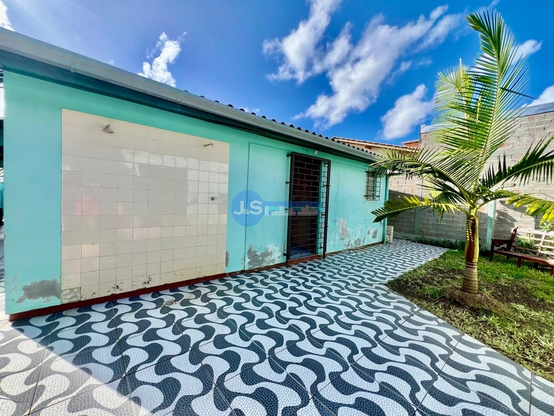 Casa em Atlântida Sul: 13ª foto da galeria de imagens do imóvel
